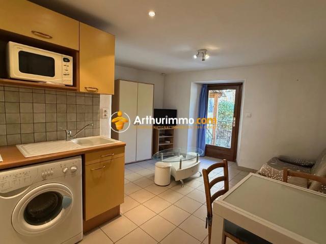 Location Appartement 1 pièce 16m² GUILLESTRE 05600
