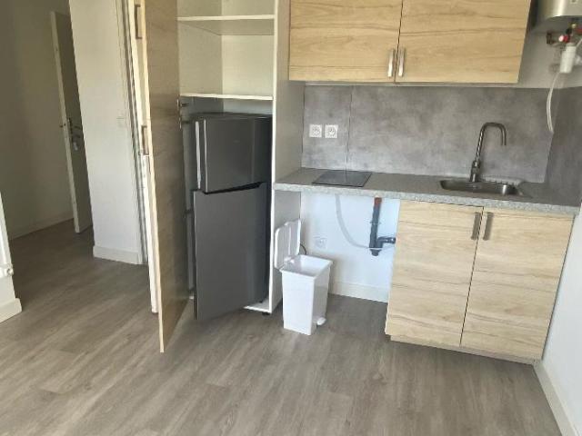 Location Appartement 1 pièce 16m² LYON 7ème
