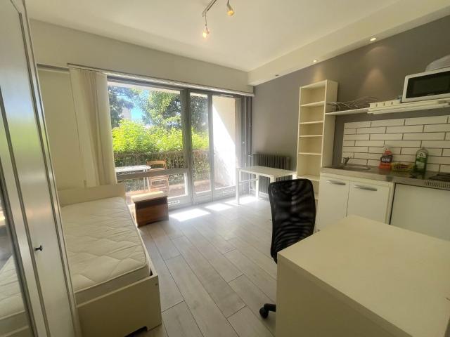 Location Appartement 1 pièce 16m² MARSEILLE 10ème
