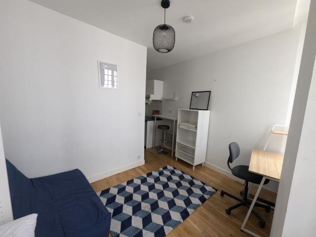 Location Appartement 1 pièce 16m² NANTES 44000