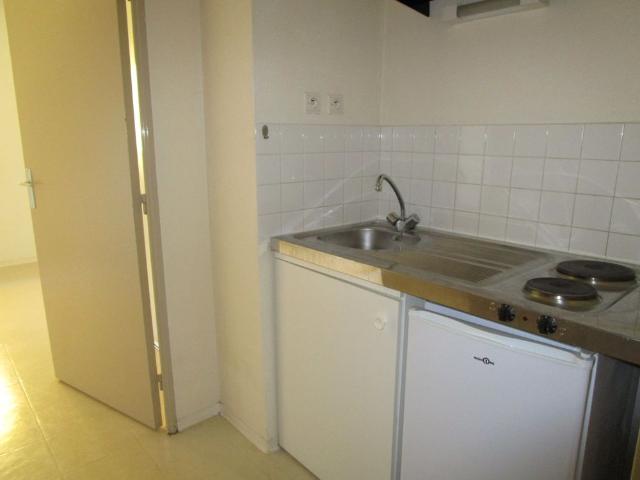 Location Appartement 1 pièce 16m² REIMS 51100