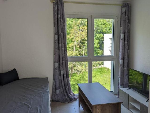 Location Appartement 1 pièce 16m² ST NAZAIRE 44600