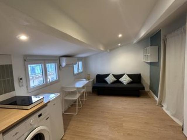 Location Appartement 1 pièce 17 m2 Marseille 1er