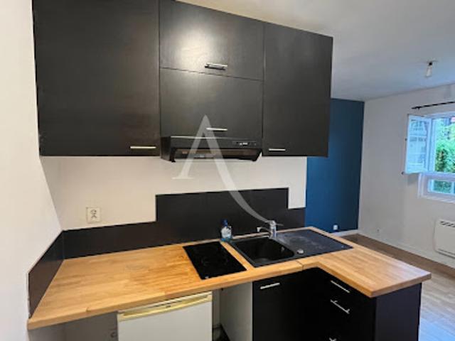 Location Appartement 1 pièce 17 m2 Crosne
