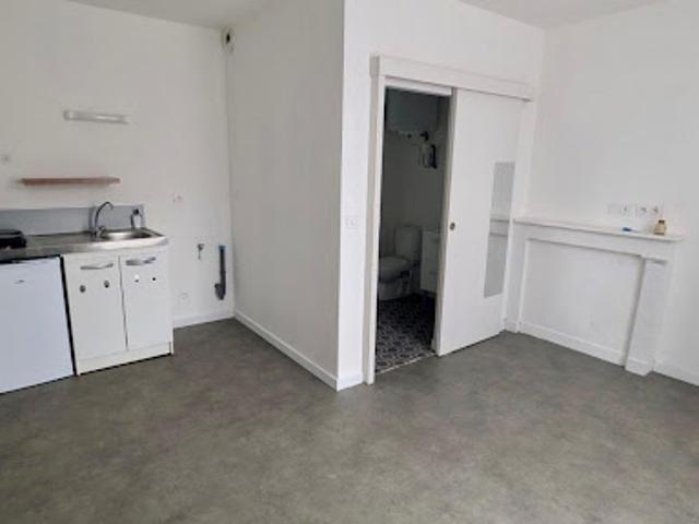 Location Appartement 1 pièce 17 m2 Poitiers
