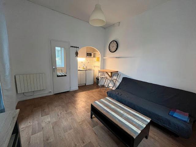 Location Appartement 1 pièce 17 m2 Saint Maurice