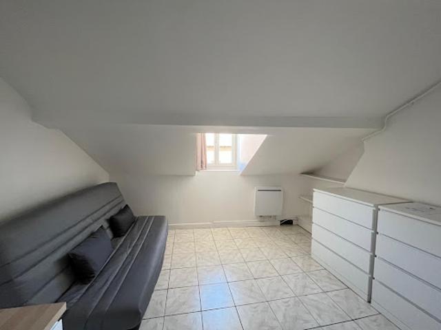 Location Appartement 1 pièce 17 m2 Yerres