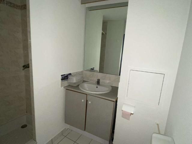 Location appartement 1 pièce 17 m² Valence 26000