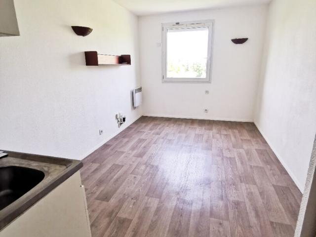 Location appartement 1 pièce, 17.12m², Cergy