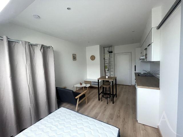 Location appartement 1 pièce, 17.78m², Châteauroux