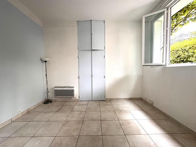 Location Appartement 1 pièce 17.88 m2 Courbevoie