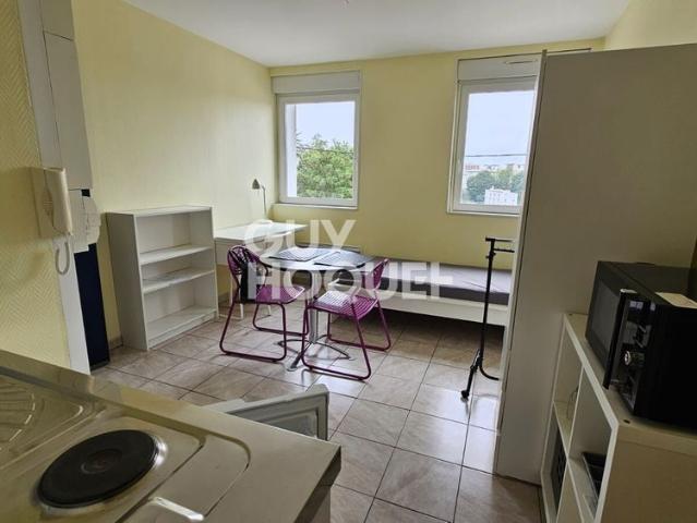 Location Appartement 1 pièce 17m²