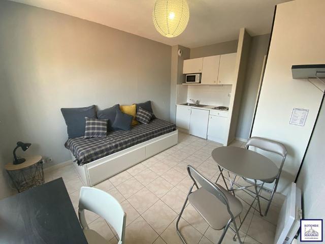 Location Appartement 1 pièce 17m²