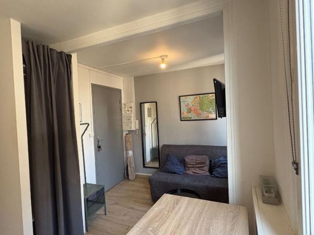 Location Appartement 1 pièce 17m²