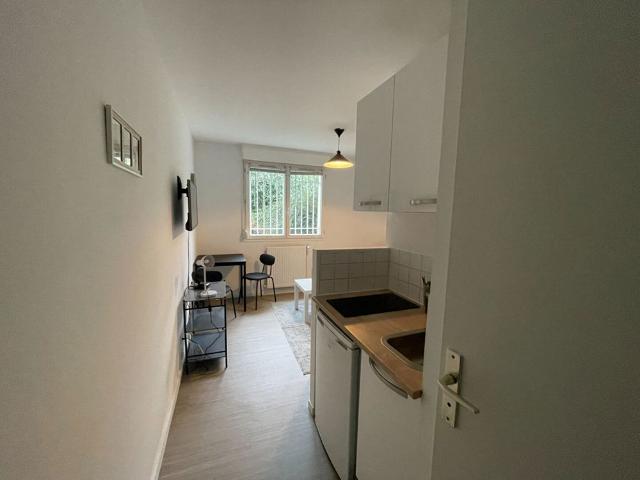 Location Appartement 1 pièce 17m²