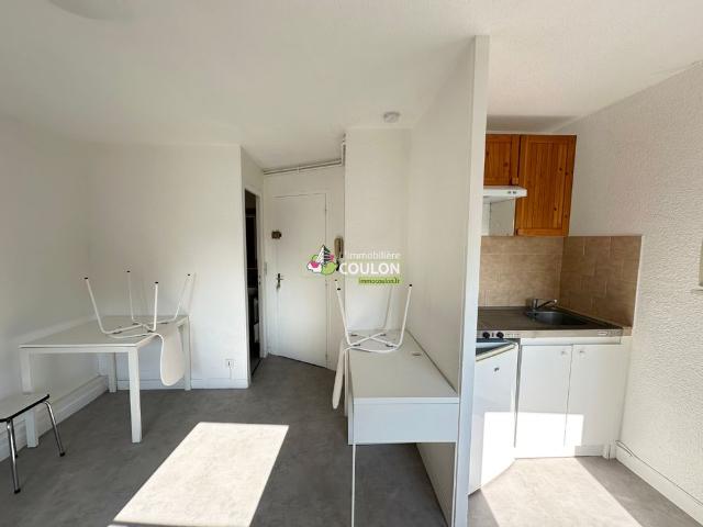 Location Appartement 1 pièce 17m²