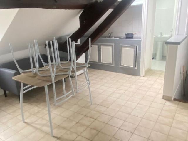 Location Appartement 1 pièce 17m²