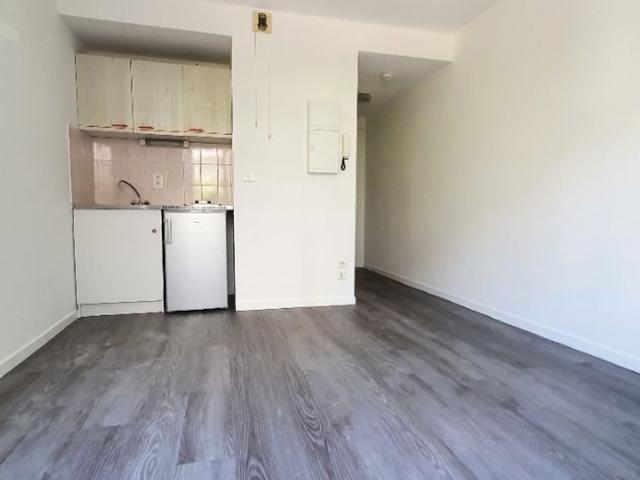 Location Appartement 1 pièce 17m²