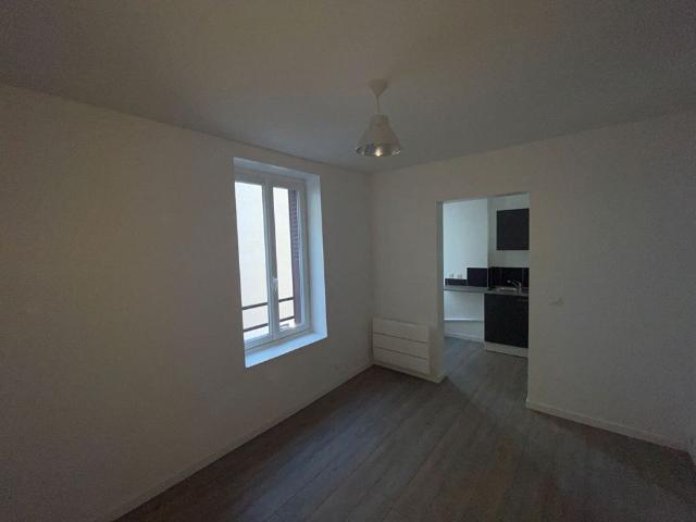 Location Appartement 1 pièce 17m²