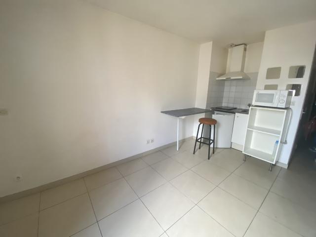 Location Appartement 1 pièce 17m² TOULOUSE 31000