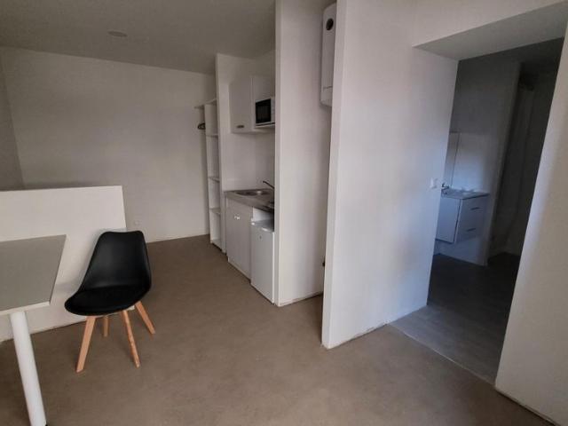 Location Appartement 1 pièce 17m² VALENCIENNES 59300