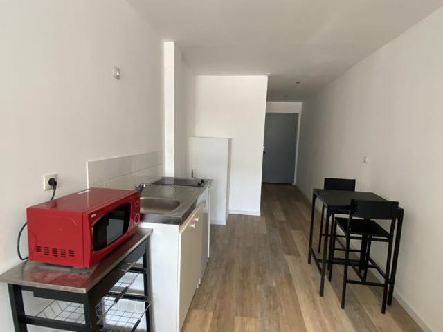 Location Appartement 1 pièce 17m² AMIENS 80000