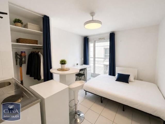 Location Appartement 1 pièce 17m² AVIGNON 84000