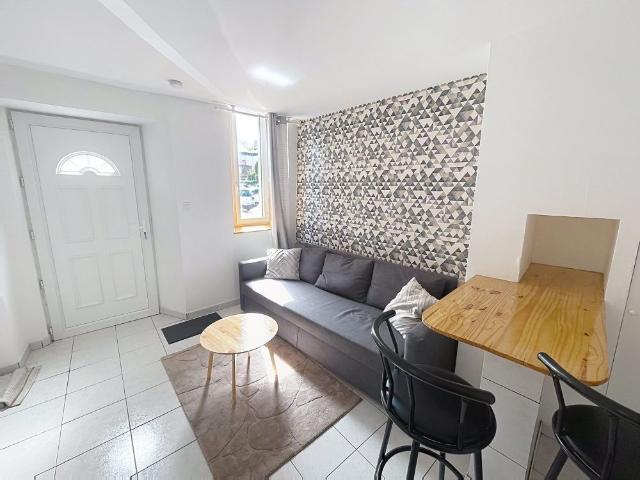Location Appartement 1 pièce 17m² COUTANCES 50200