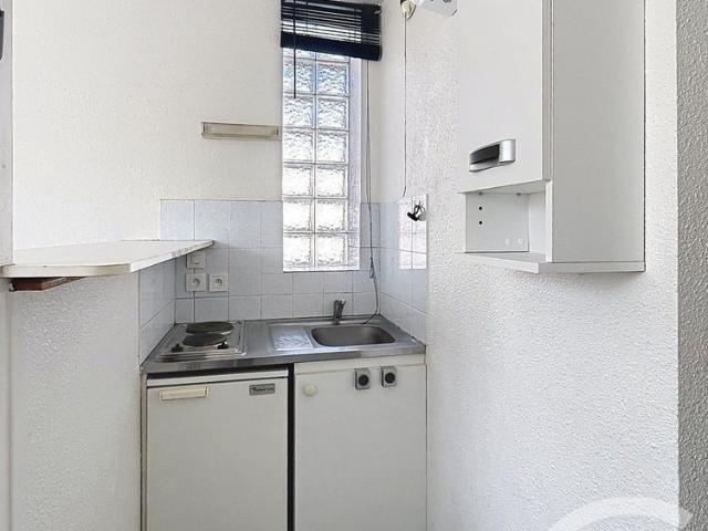 Location Appartement 1 pièce 17m² CLERMONT FERRAND 63000