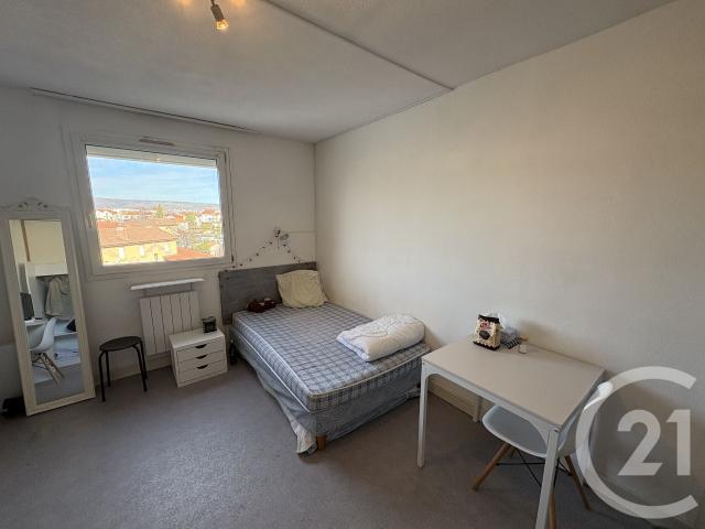 Location Appartement 1 pièce 17m² CLERMONT FERRAND 63000