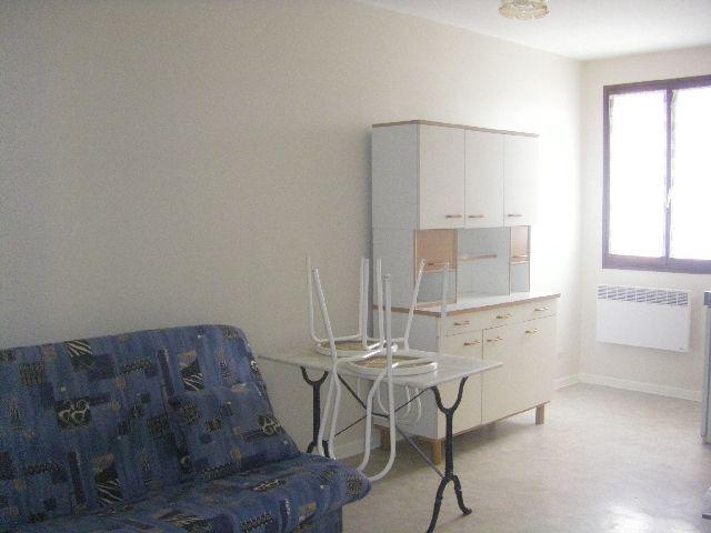 Location Appartement 1 pièce 17m² LE CREUSOT 71200