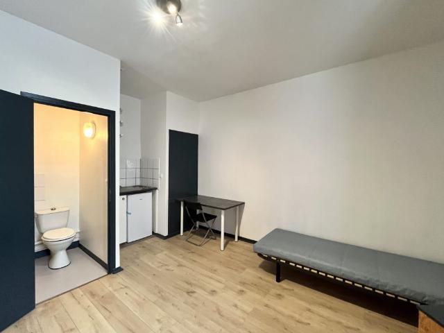 Location Appartement 1 pièce 17m² LILLE 59000