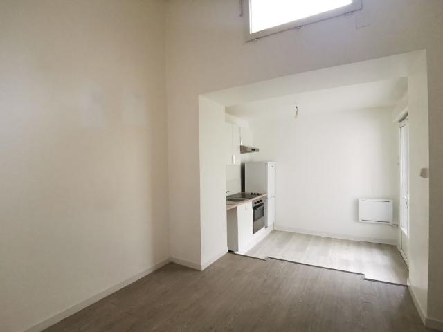 Location Appartement 1 pièce 17m² NANTES 44000