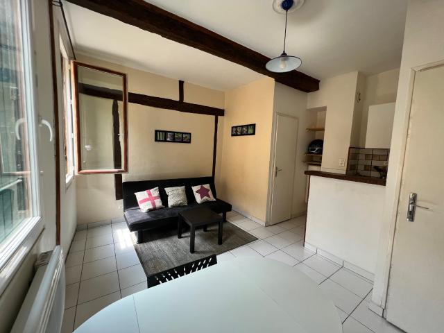Location Appartement 1 pièce 17m² NARBONNE 11100