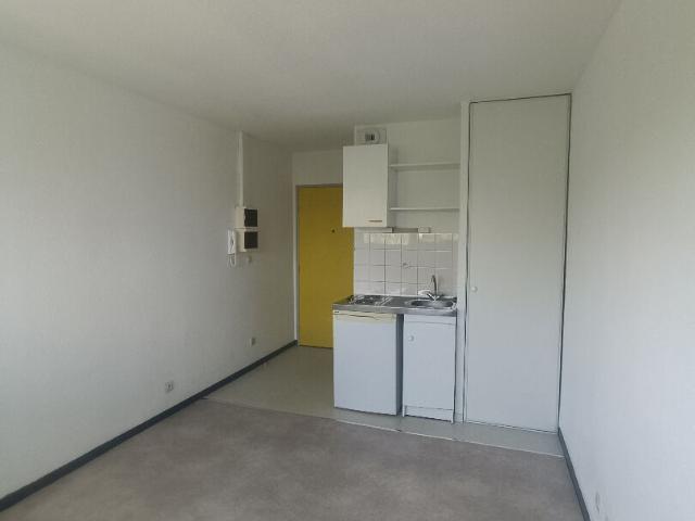 Location Appartement 1 pièce 17m² RENNES 35700