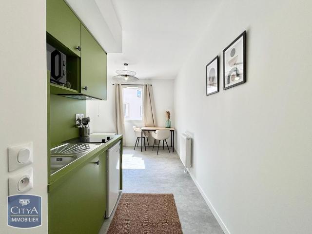 Location Appartement 1 pièce 17m² ST PRIEST 69800