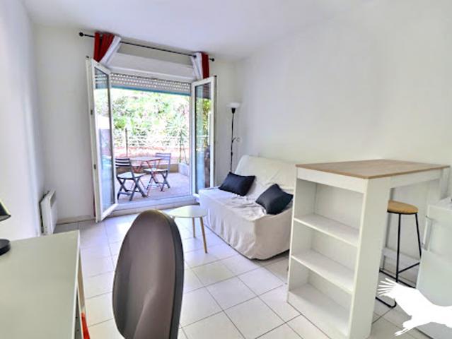 Location Appartement 1 pièce 18 m2 Marseille 5ème
