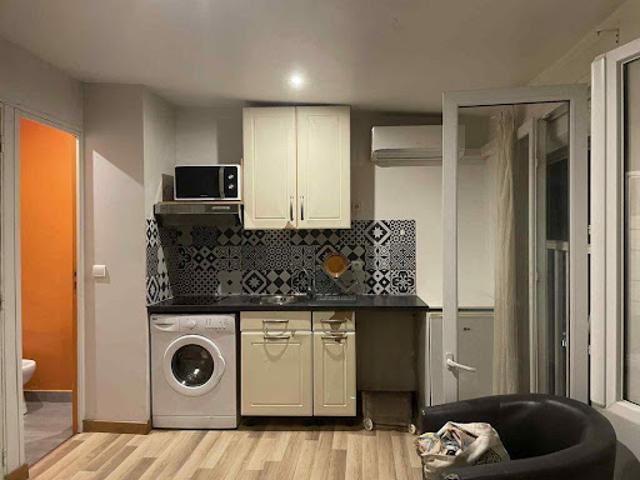 Location Appartement 1 pièce 18 m2 Marseille 1er