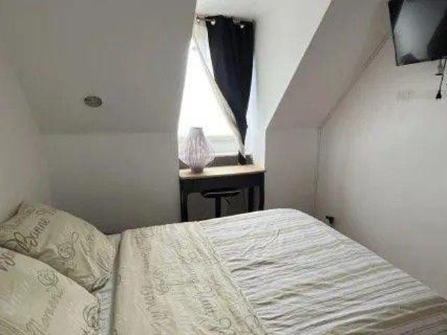 Location Appartement 1 pièce 18 m2 Nandy