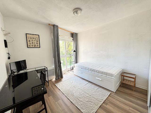 Location Appartement 1 pièce 18 m2 Orleans