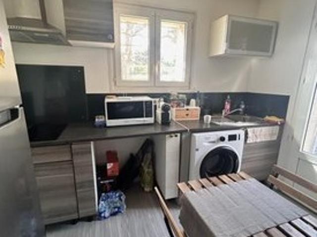 Location Appartement 1 pièce 18 m2 Aubagne