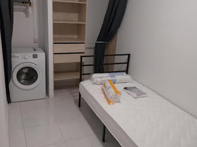 Location Appartement 1 pièce 18 m2 Aubervilliers