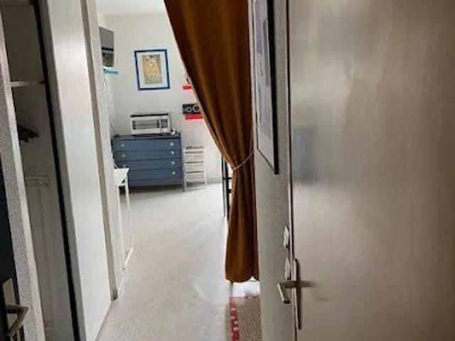 Location Appartement 1 pièce 18 m2 Lyon 8ème