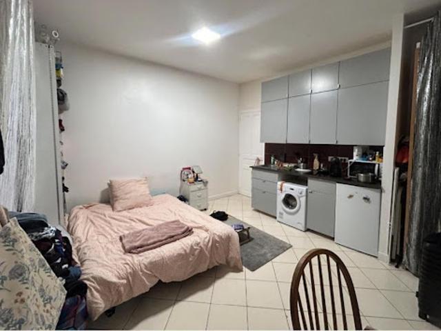Location Appartement 1 pièce 18 m2 Rueil Malmaison