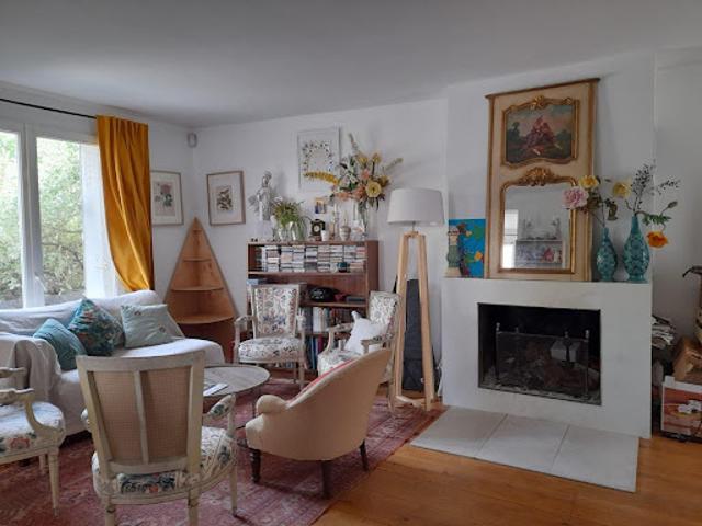 Location Appartement 1 pièce 18 m2 Suresnes