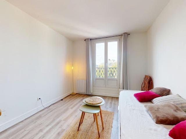 Location Appartement 1 pièce 18.05 m2 Paris 10ème