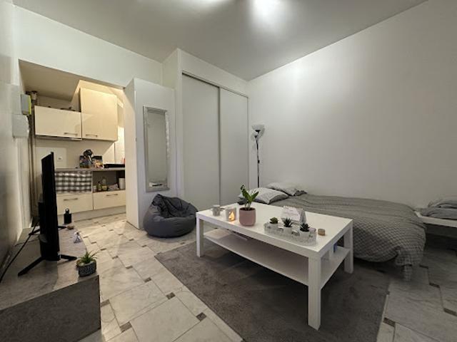 Location Appartement 1 pièce 18.66 m2 Garches