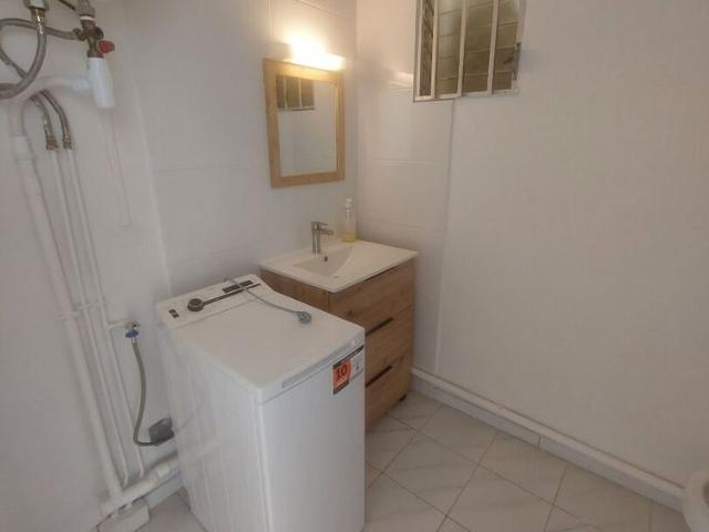 Location appartement 1 pièce, 18.78m², Fort de France