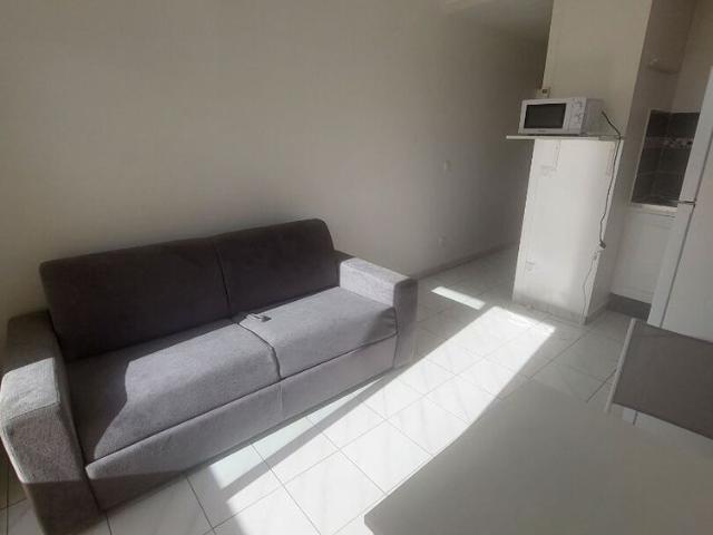 Location appartement 1 pièce, 18.78m², Fort de France