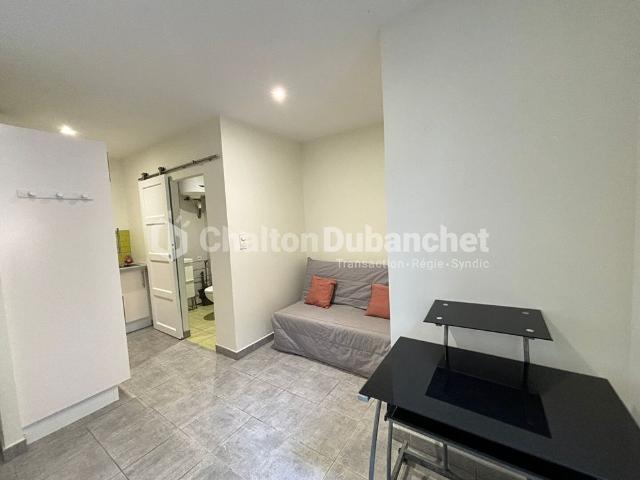 Location Appartement 1 pièce 18m²
